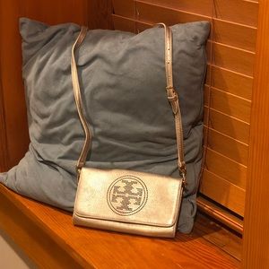 Tory Burch Crossbody in Gold